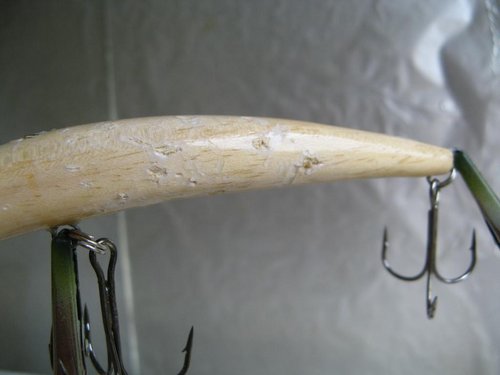 IMG_9944.JPG (47 КБ) 1933 просмотра Покрытие - пара слоев грунта из оргстекла, без пропитки.