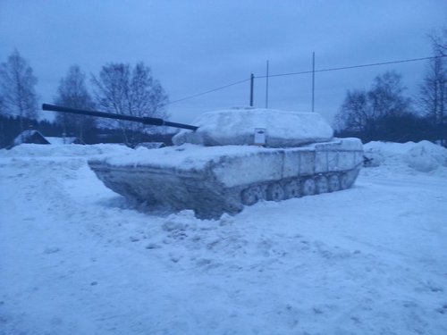 20130217_171333.jpg (59.96 КБ) 3908 просмотров в Миссо уже который год подряд создают такие штуки в полный рост...