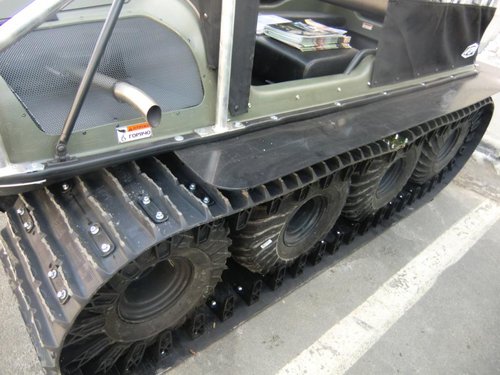 CIMG0019.JPG (105.98 КБ) 4448 просмотров На этих танках сзади установлен транец.