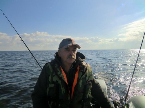 CIMG0041.JPG (85.18 КБ) 13298 просмотров А может там рыба есть