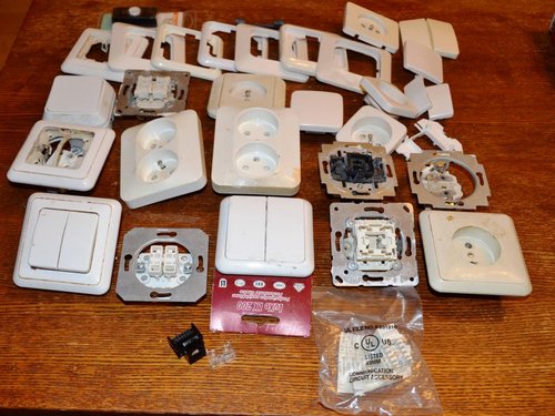 DSC_0283.JPG (132.25 КБ) 9439 просмотров Розетки, выключатели, кнопка дверного звонка ...