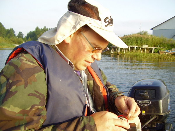 где-то не контачит этот хахалот