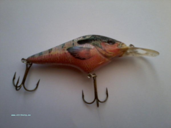 Фото0030.jpg (40.38 КБ) 3017 просмотров Ловил на этот воблер. Кто знает, как он называется? Покупал его в 2002 году, сделан из пластика с шариками в нутри (USSA)
